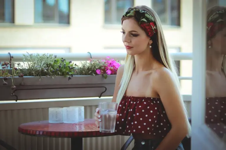 Tips for Growing Beautiful Flowers on Your Balcony: Easy Care Ideas for Every Space