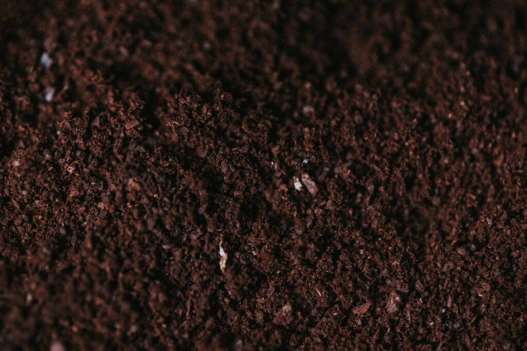 brown soil close-up photography