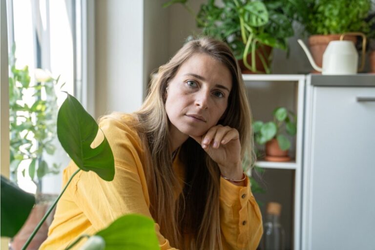 Gardener Says People Keep Asking Her for Gardening Advice but Ignore It Completely, Then Blame Her When Their Plants Die