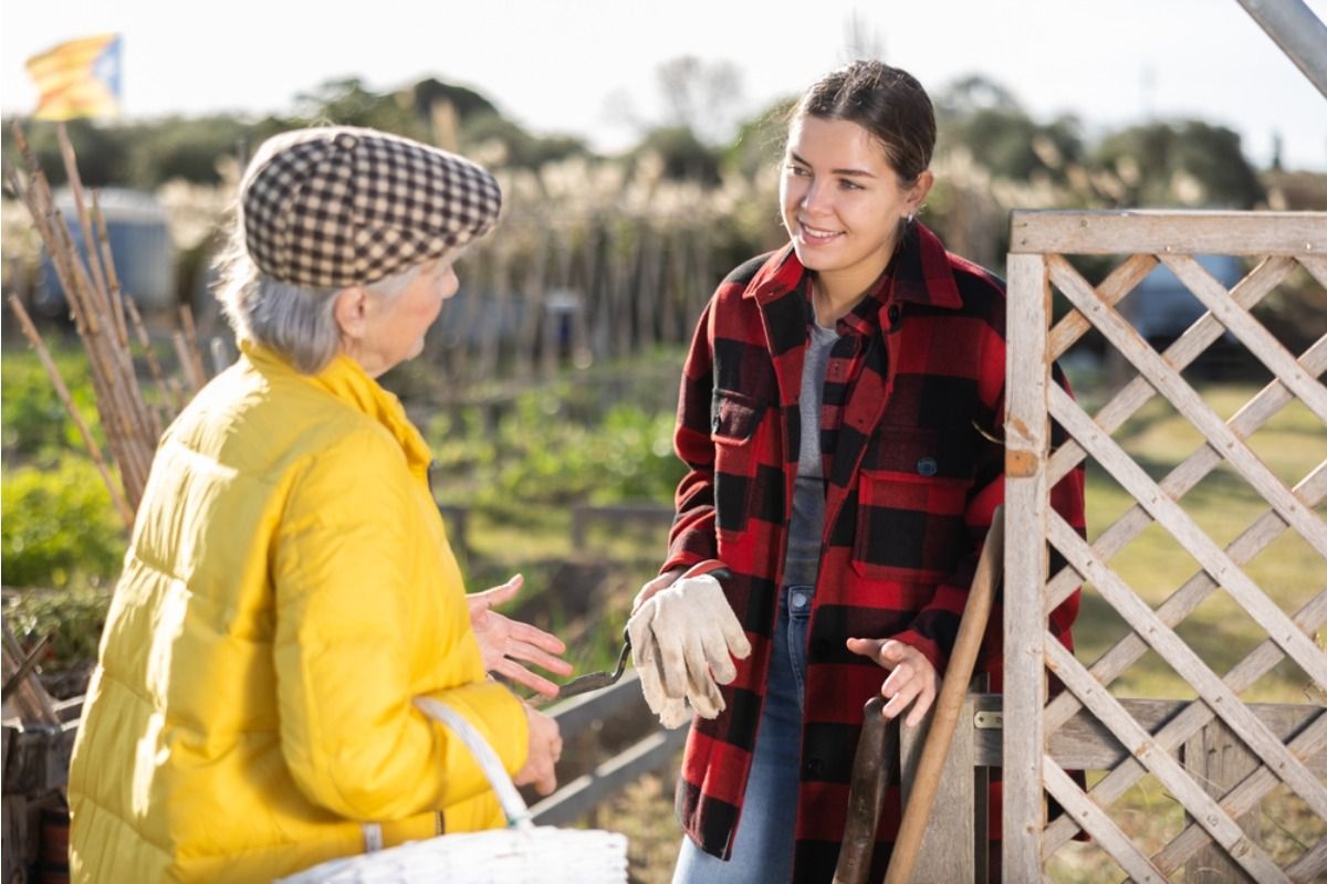 Gardener Says a Nearby Family Keeps Asking for Free Produce Every Week, Now She’s Starting to Feel Taken Advantage Of