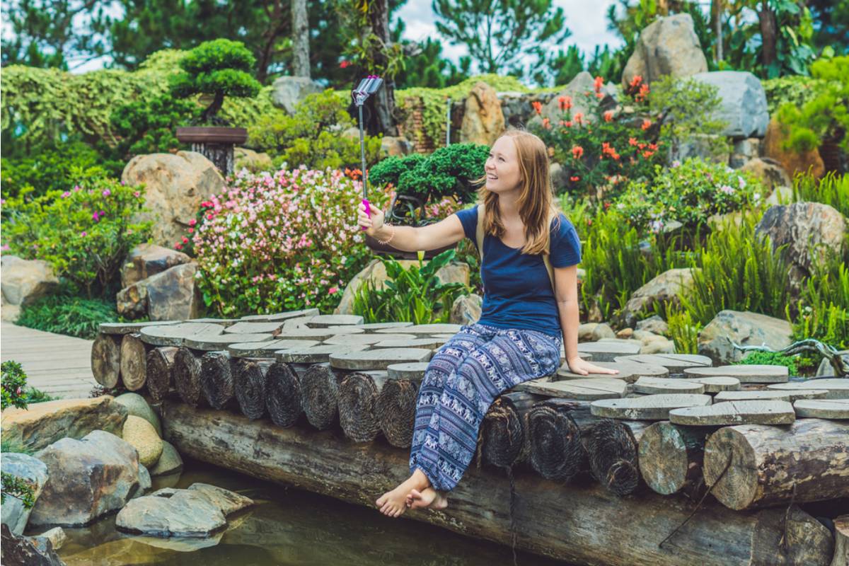 Gardener Says Her Backyard Harvest Photos Went Viral in a Local Group, Now Strangers Keep Asking for Her Address