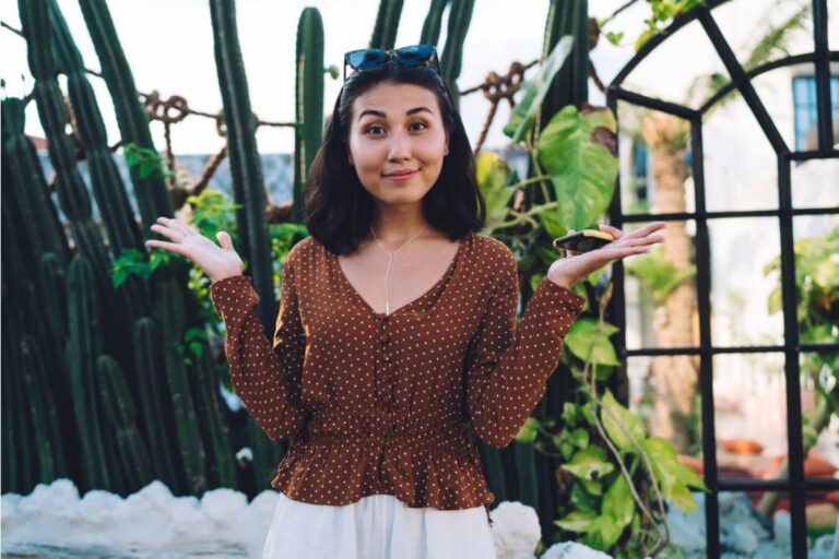 Gardener Says She Gave Her Neighbor a Bag of Fresh Vegetables Every Week for a Year, Then Stopped When She Got Busy, Now the Neighbor Is Calling Her Selfish