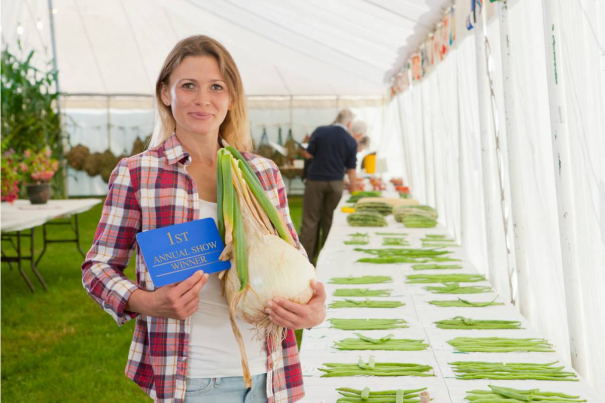 Gardener Says She Won First Place at the Local Harvest Fair Three Years in a Row, Then a Neighbor Submitted Her Own Vegetables From Cuttings She Took Without Asking