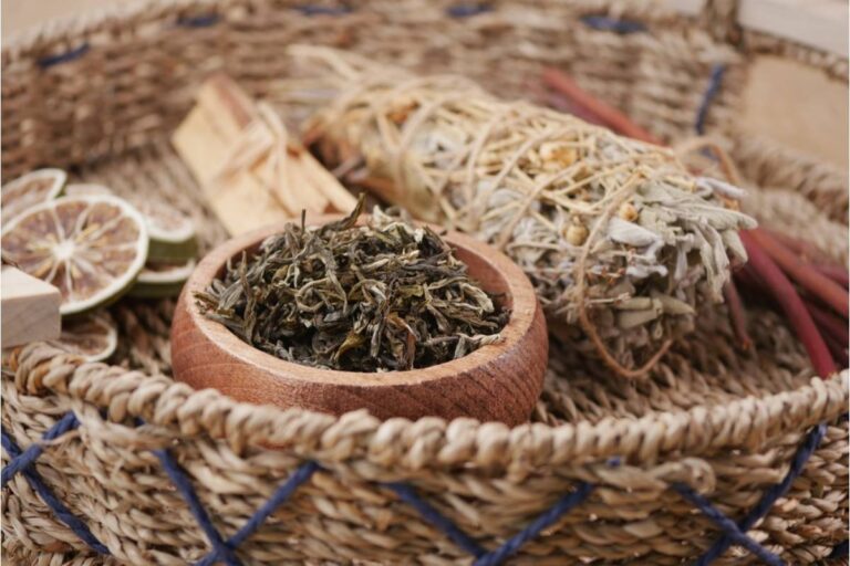 Some Home Gardeners Are Growing Entire Pantries Worth of Dried Herbs at Home Instead of Buying Spice Jars, And the Cost Difference Is Catching People Off Guard