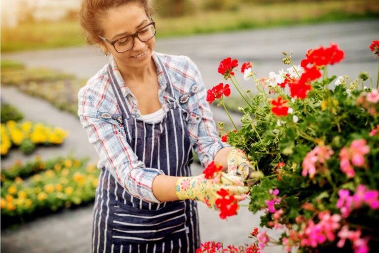 Gardener Says She Spent Three Seasons Growing a Fragrance Garden for Her Blind Neighbor to Enjoy by Smell Alone, Then His Family Sold the House and the Buyers Paved It Over for a Patio