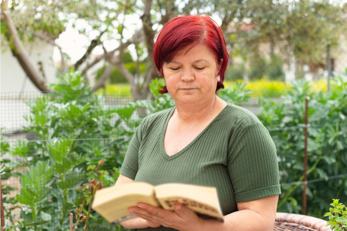 Gardener Says Her Mother Left Her a Handwritten Book of Family Planting Traditions Going Back Three Generations, Then Her Cousin Photographed Every Page During a Visit and Started Selling It as a Printable Online