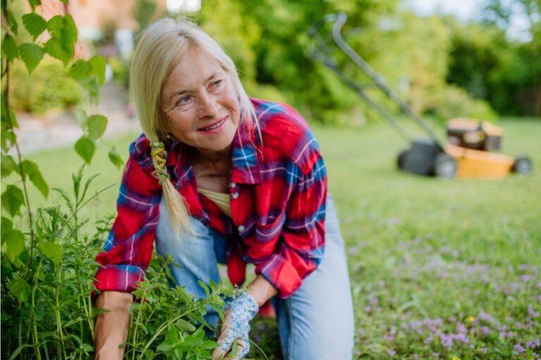 Homeowner Says Her Godmother "Helped" Weed the Garden While Babysitting, Now Every Perennial She Couldn't Identify by Name Is Gone