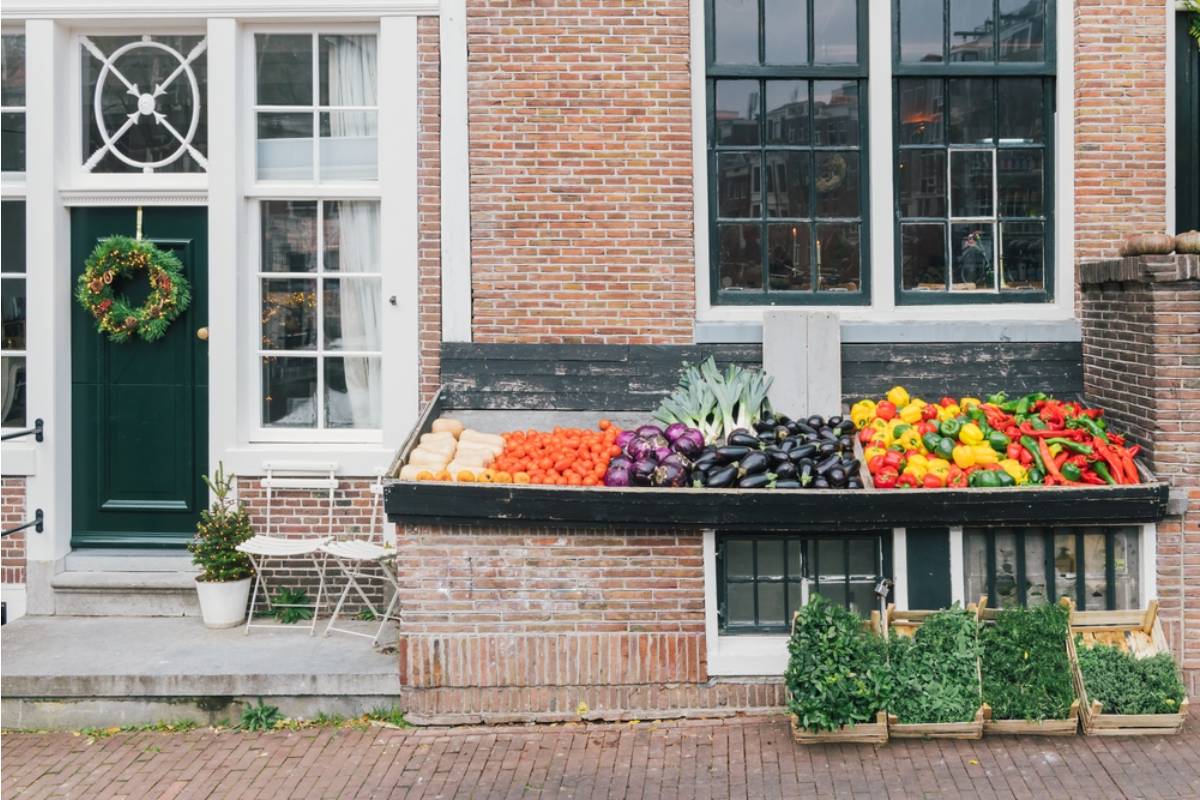 Gardener Says She's Been Hosting a Small Farmers Stand From Her Front Yard for Two Years, Then a Neighbor Reported It to the City Only After Asking for a Discount and Being Refused