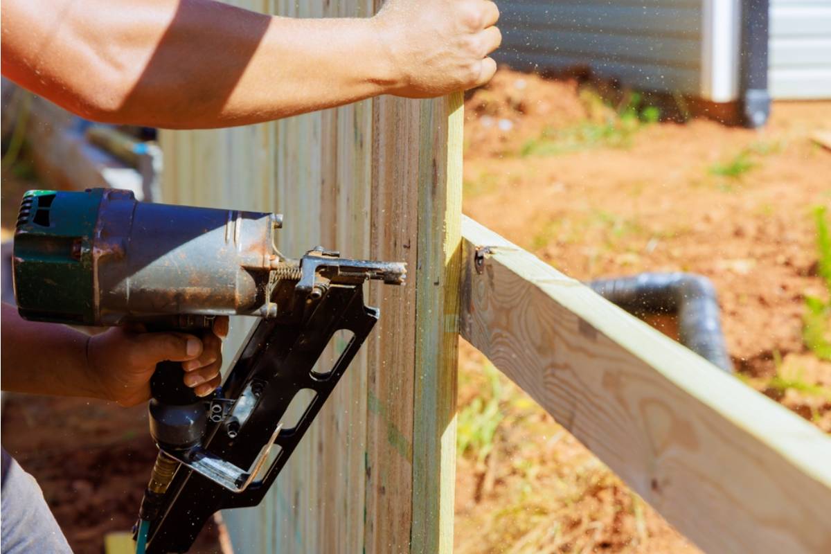 Homeowner Says His Neighbor Spent a Year Insisting His Garden Fence Violated a Setback Rule That Does Not Exist, Then Built an Identical Fence Two Feet Closer to the Line Once His Complaint Was Dismissed
