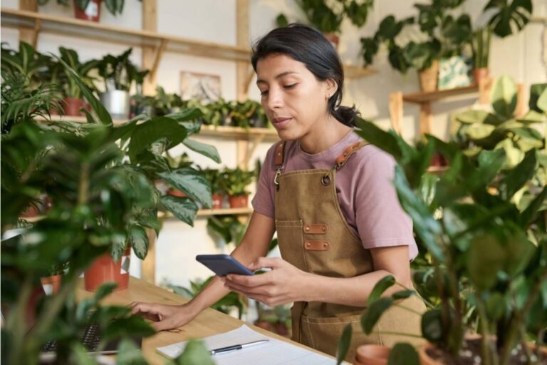 Gardener Says a Stranger Left a One-Star Review of Her Small Nursery Business, Then Admitted in the Comments She'd Never Actually Bought Anything