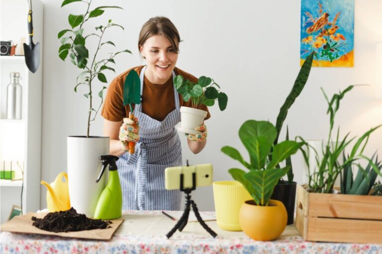 Gardener Says Her Neighbor Has Been Leaving Fake Negative Reviews of Her Home Produce Stand Online, Then Showing Up in Person to Buy Everything Before Anyone Else Gets a Chance