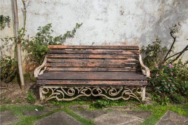 Gardener Says She Discovered the Antique Garden Bench Her Late Mother Left Her Was Taken by a Neighbor's Moving Crew Who Assumed It Was Being Thrown Away