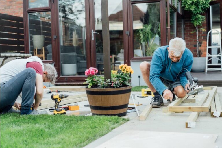 Homeowner Asked Her Neighbor How Long a Woodworking Project Would Last, Then a Simple Question Turned Into a Full-Blown Argument
