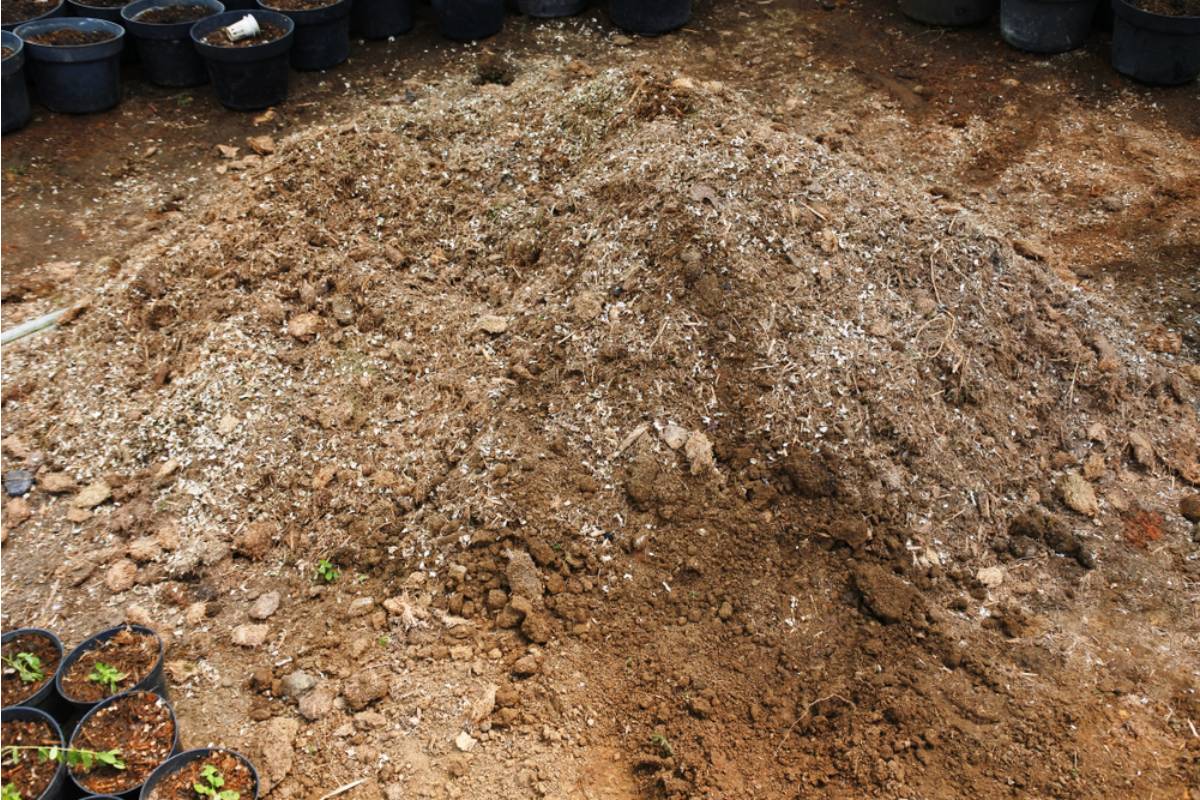 A Family Accepted “Free Dirt” For Their Yard, Then Learned The Five Dump Trucks Had Left Behind A $100,000 Nightmare