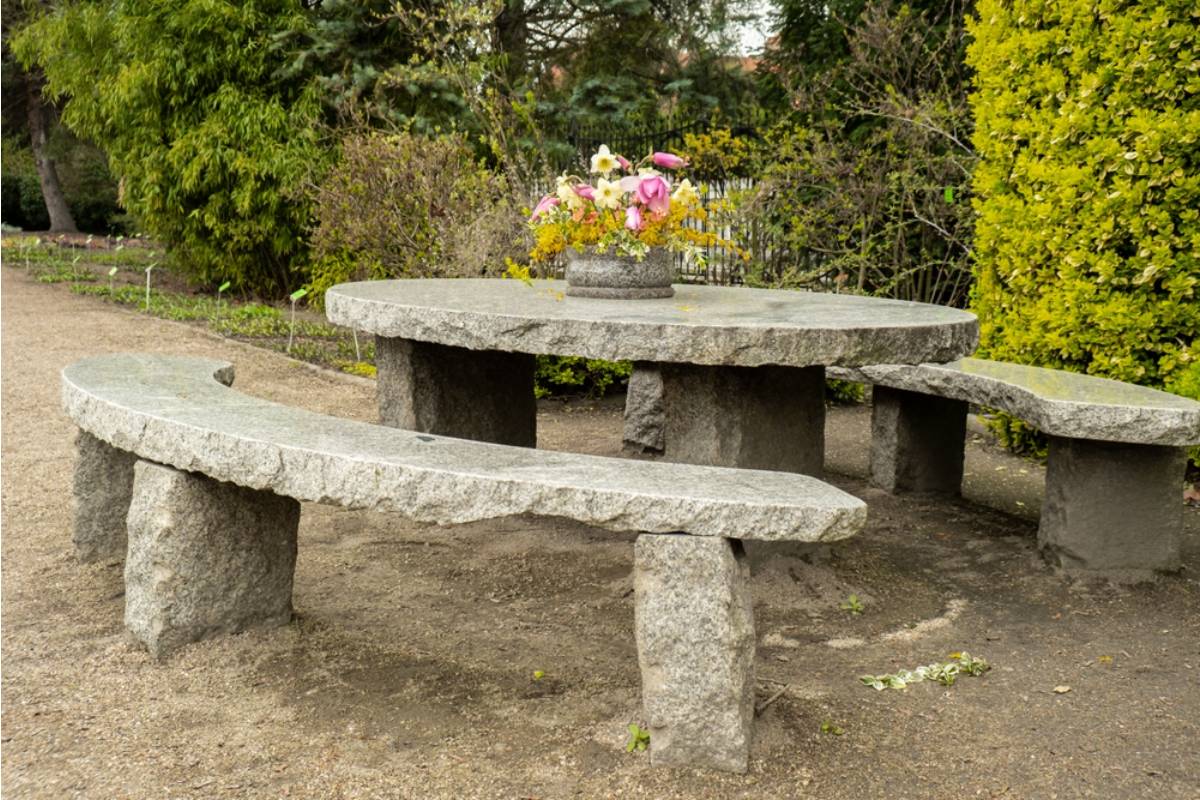 Homeowner Says Her HOA Fined Her $100 Over Two Heavy Stone Patio Tables, Then She Read the Rules and Found Something Strange