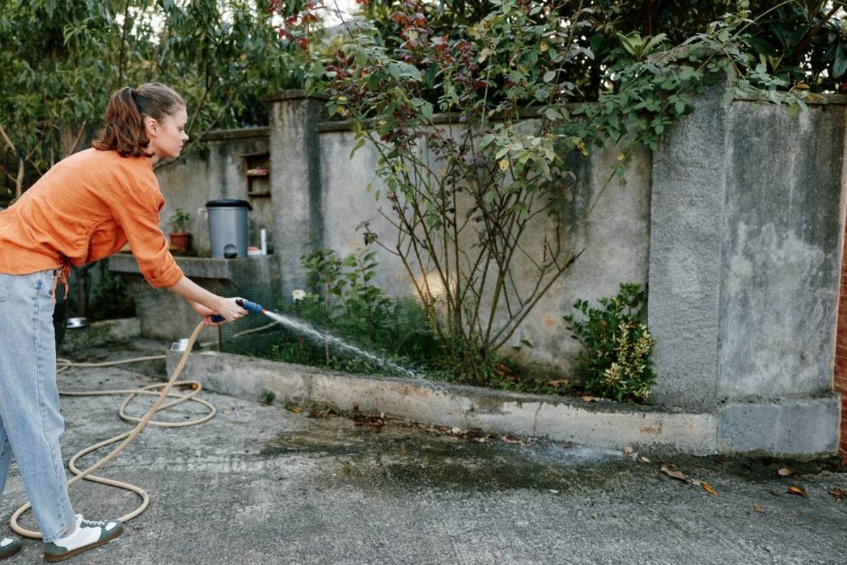 A Woman Watered Her Neighbor's Beloved Garden While He Was Camping Through 103-Degree Heat, Then He Returned Home With One Very Unexpected Complaint