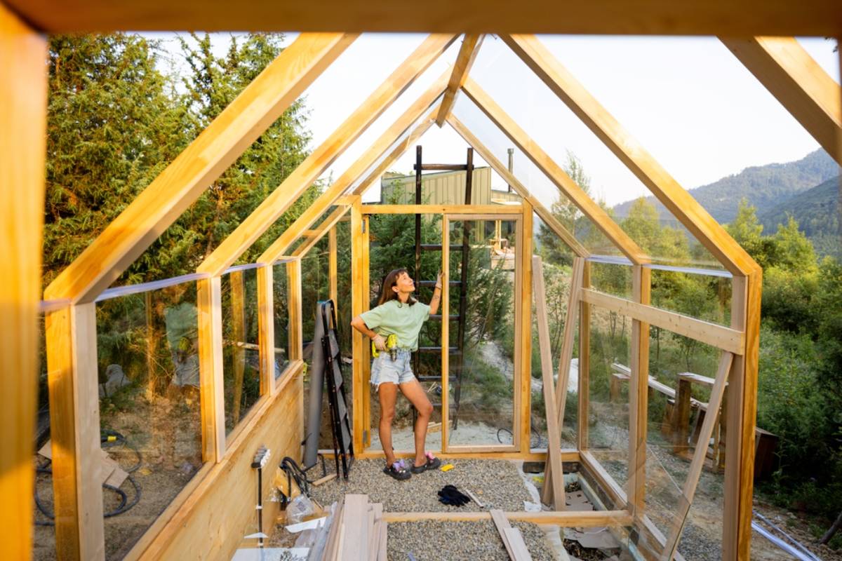 A Couple Built Greenhouses for a Living From Their Home Garage, Until a Neighbor Reported a Ten-Minute Lumber Delivery and the Town Revealed Who Was Really Wasting Everyone’s Time