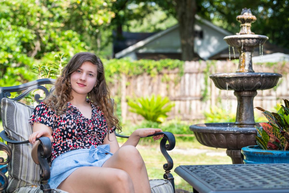 Homeowner Says a Six-Foot Privacy Fence Finally Gave Her Backyard Some Peace, Then Her Neighbor Started Watching From a Second-Story Window So She Turned the Barrier Into a Garden Retreat